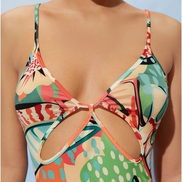 Tropical Print Mini Dress - Picture 10 of 11